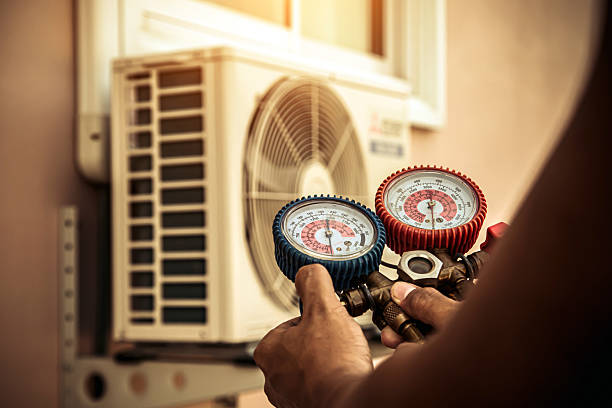 Professional Ac Installation technician working in Clarksburg, MD